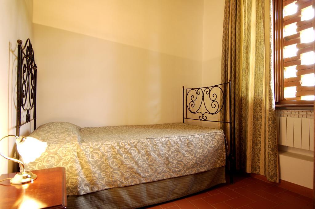 Agriturismo Castello Di Querceto Lucolena in Chianti ห้อง รูปภาพ